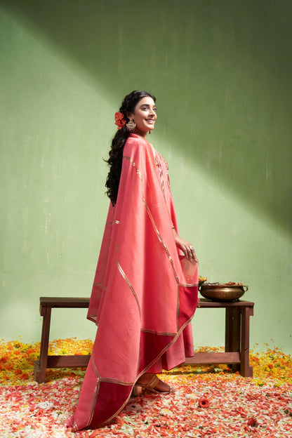 Niharika Set