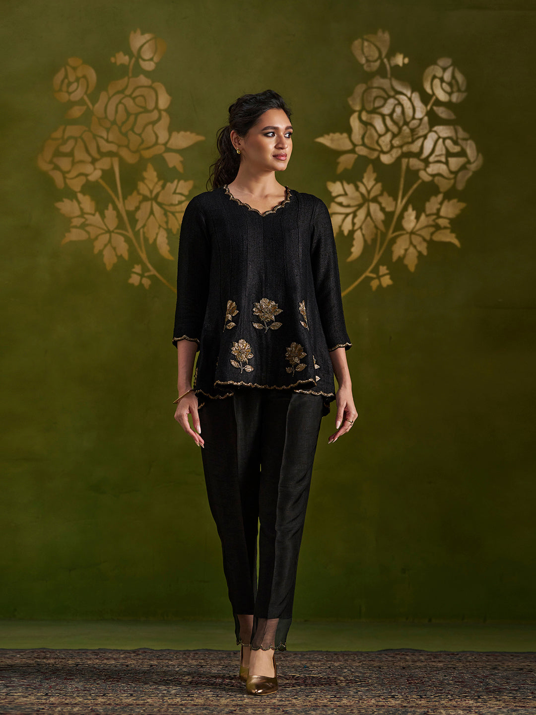 Rohisha Set