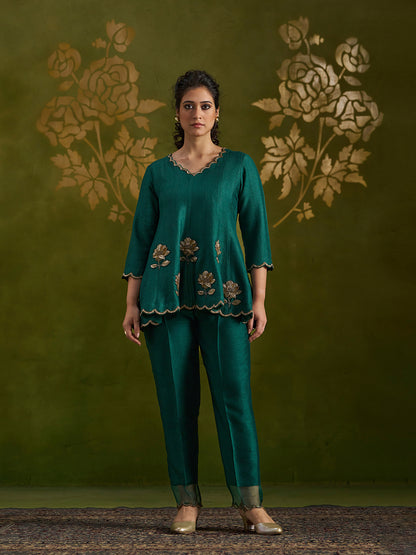 Rohisha Set