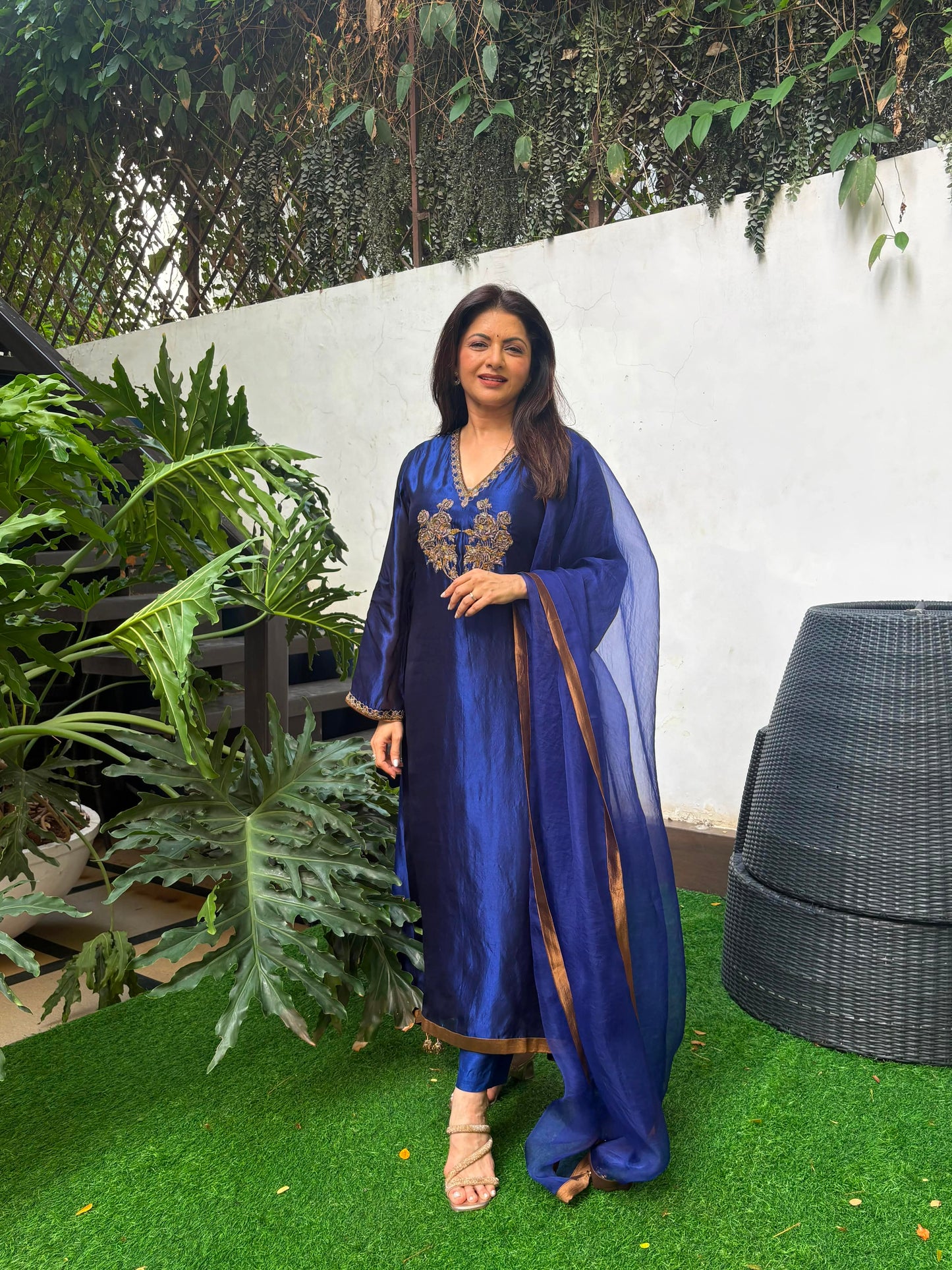 Bhagyashree Patwardhan in Romisha Set