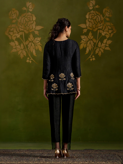 Rohisha Set