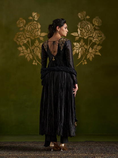 Romila Set