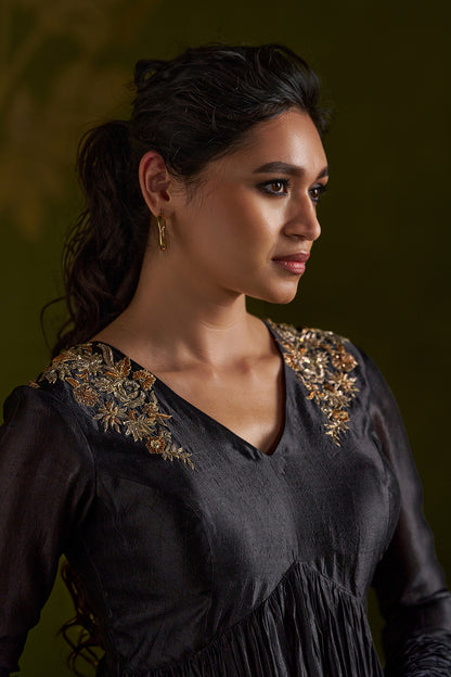 Romila Set