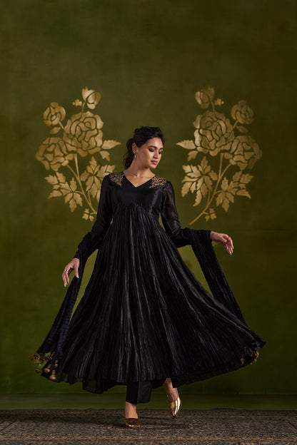 Romila Set