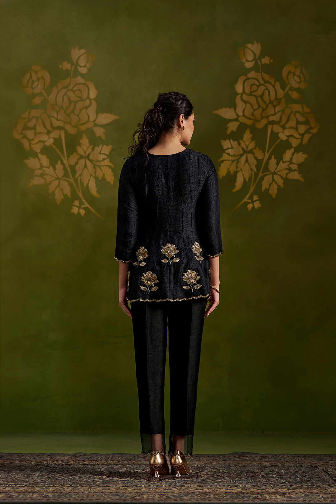 Rohisha Set