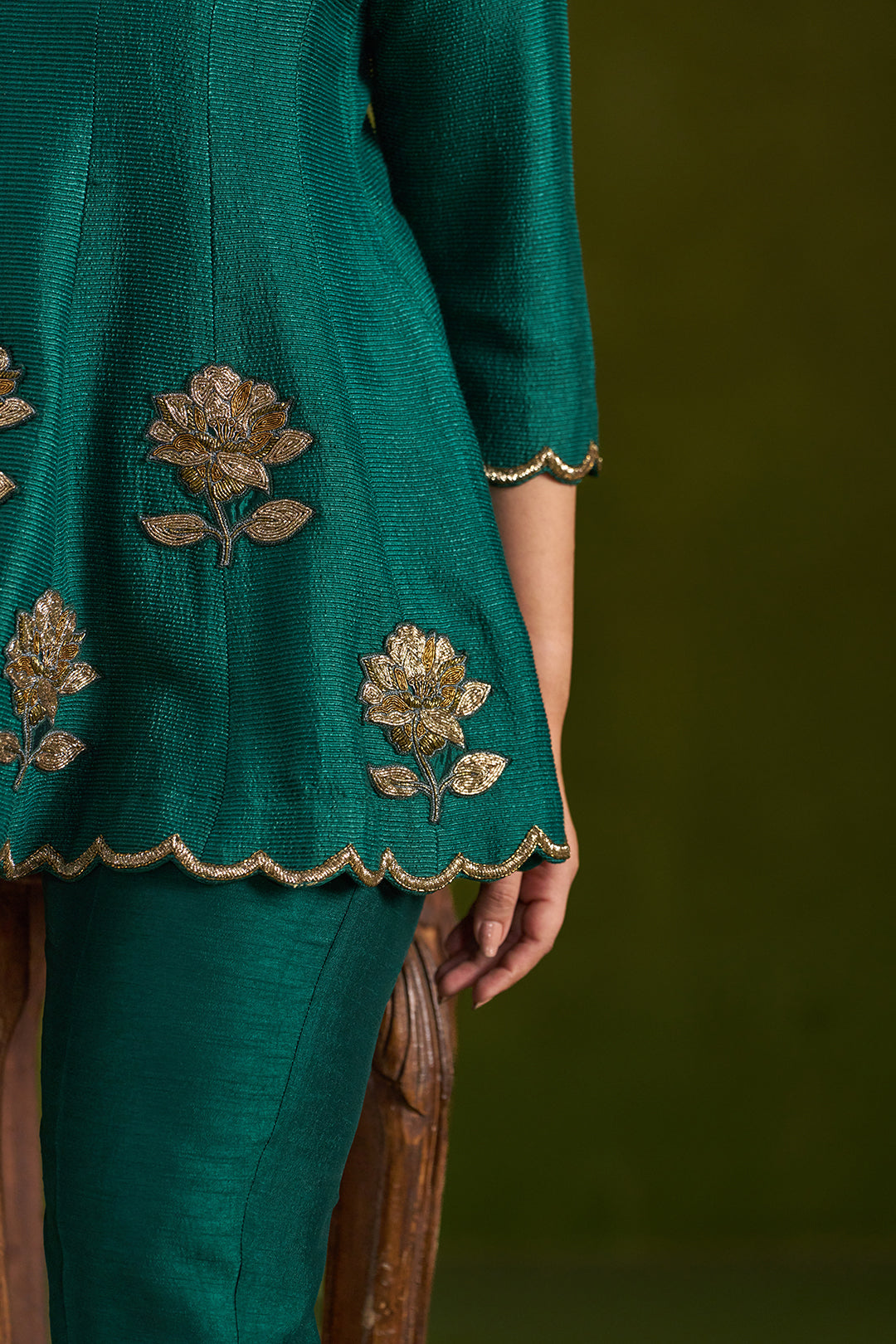 Rohisha Set
