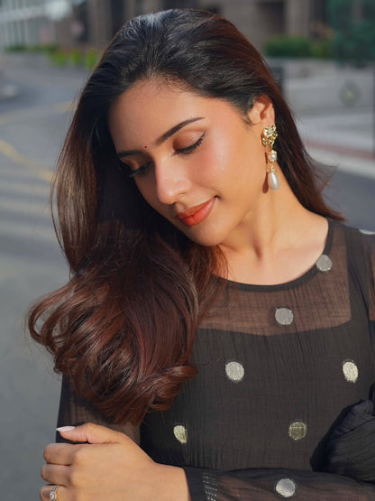 Tarini Kalingarayar in Omika Set