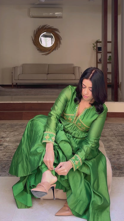 Rishu Diwan in Parrot Green Anarkali