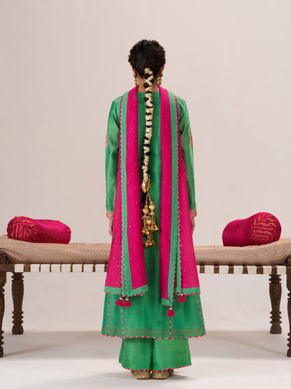Naaz Set