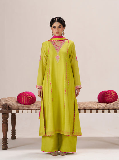Naaz Set