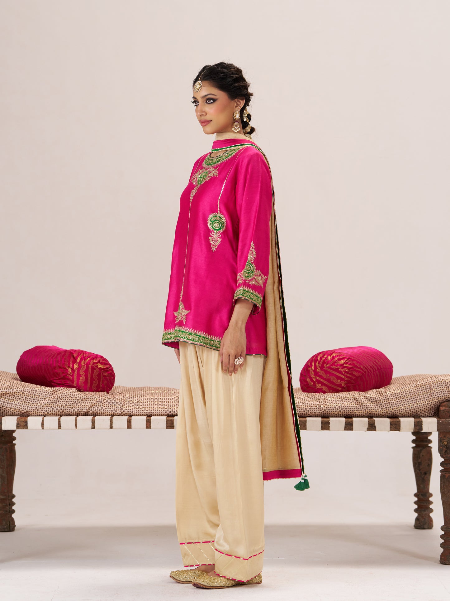 Gulabo Set