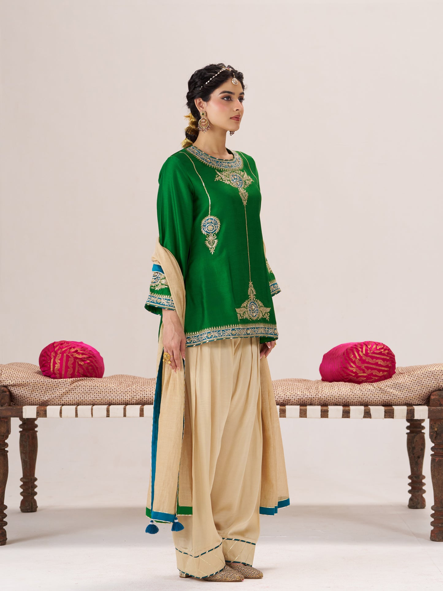 Gulabo Set