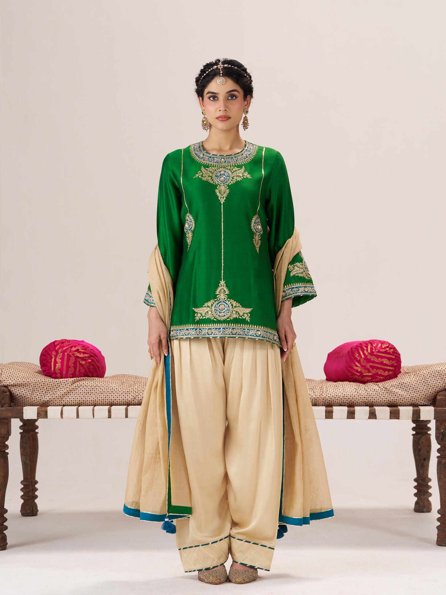 Gulabo Set